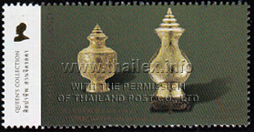 water jars in gold niello, with the one on the right being a northern vase-like water vessel with an elongated neck, known as nahm ton