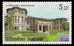 Amphon Sathaan Palace
