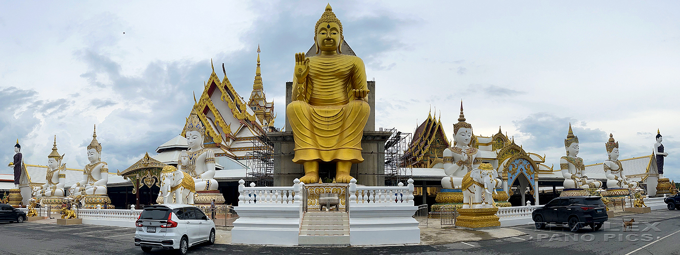 Wat Charoen Rat Bamrung, Nakhon Pathom, Thailand
