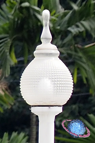 Glass Phum Street Lantern, Khwaeng Thung Song Hong, Khet Laksi, Bangkok
