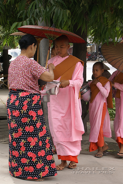 Alms Giving, Mandalay (Myanmar)