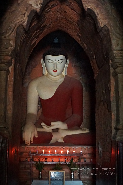 Gubyaukgyi Buddha, Pagan (Myanmar)