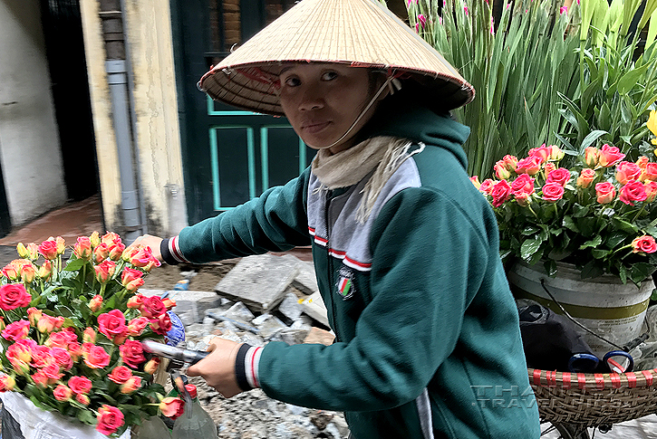 Flower Hmong Woman, Can Cau (Vietnam)